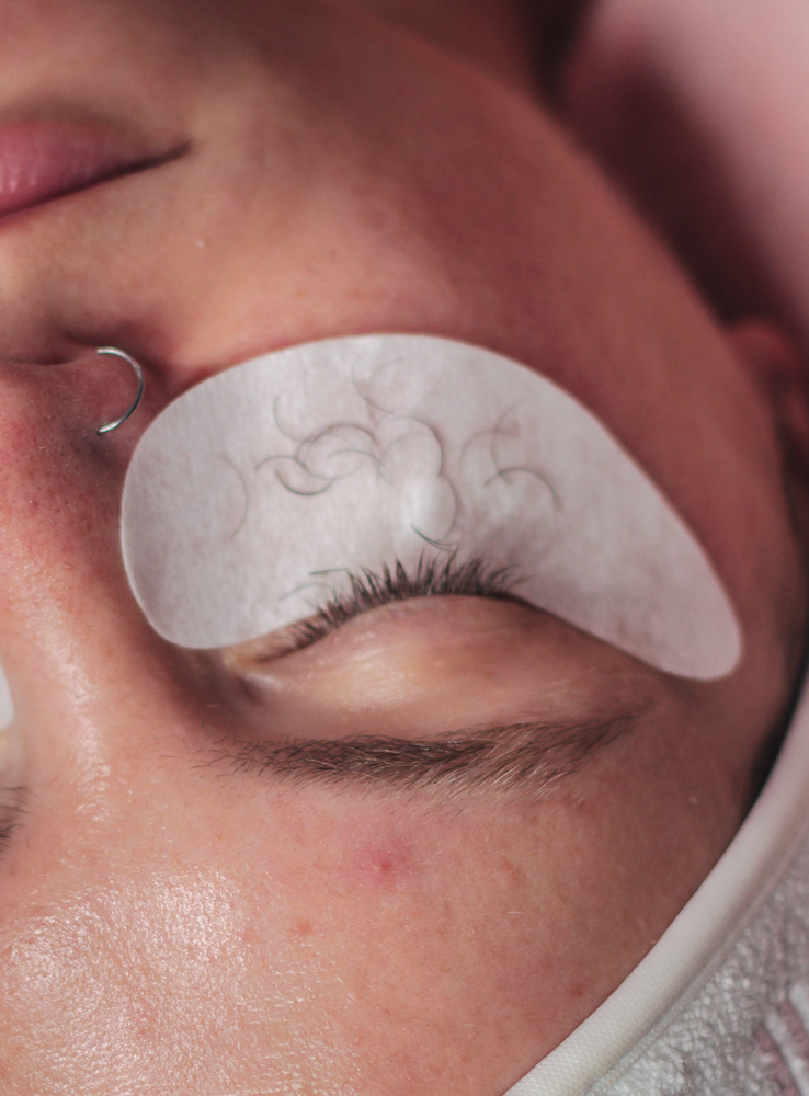 Lash Removal