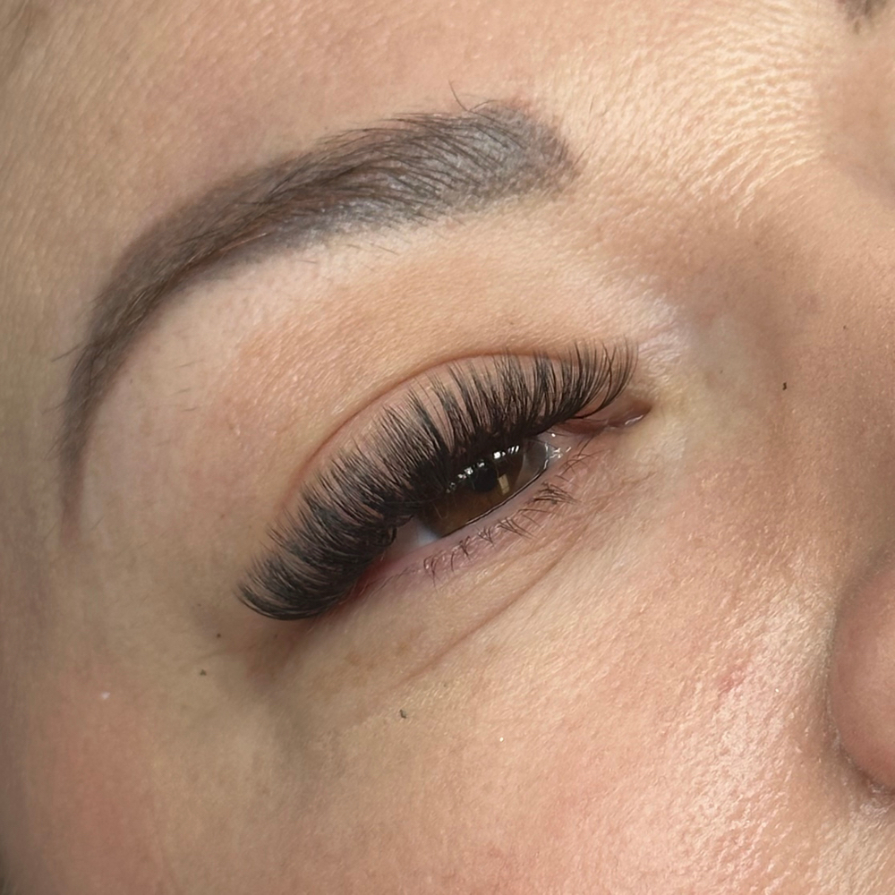 Hybrid Set at Polish Me Pretty in Eagle Pass, TX