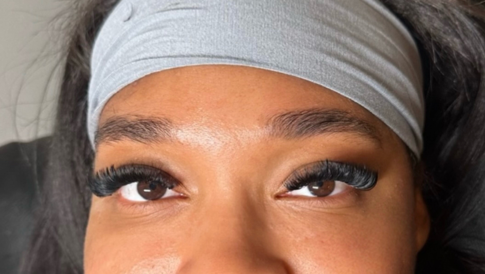 Full Set : Regular Volume at Euphoria Lash & Co. in Fairfield, CA