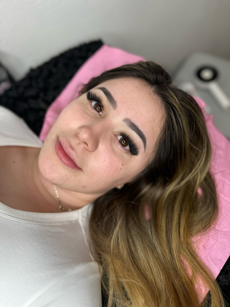 Steph “fox” Set Fill at B’s Lashes in Seattle, WA