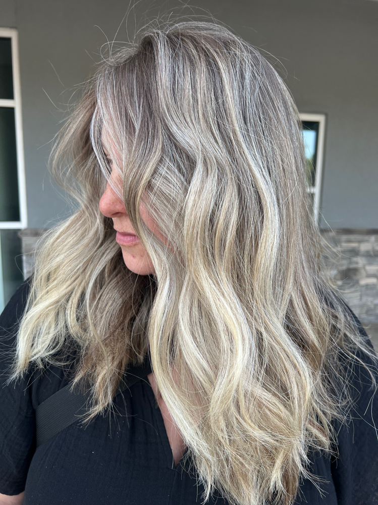 Speciality Blonding & Haircut