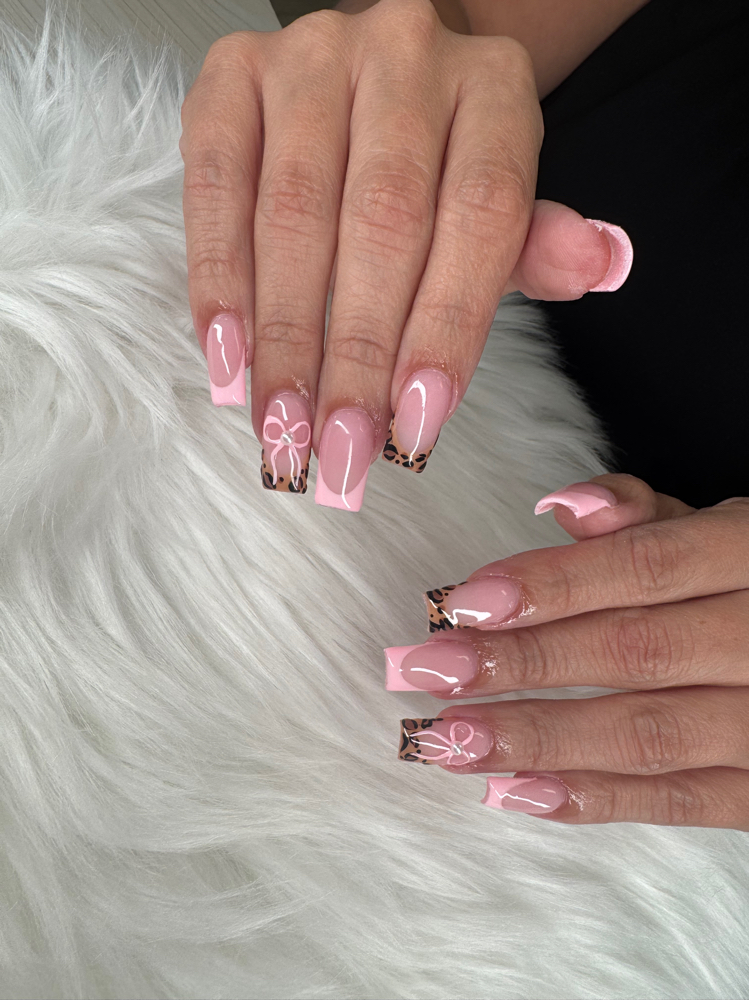 Medium french tip