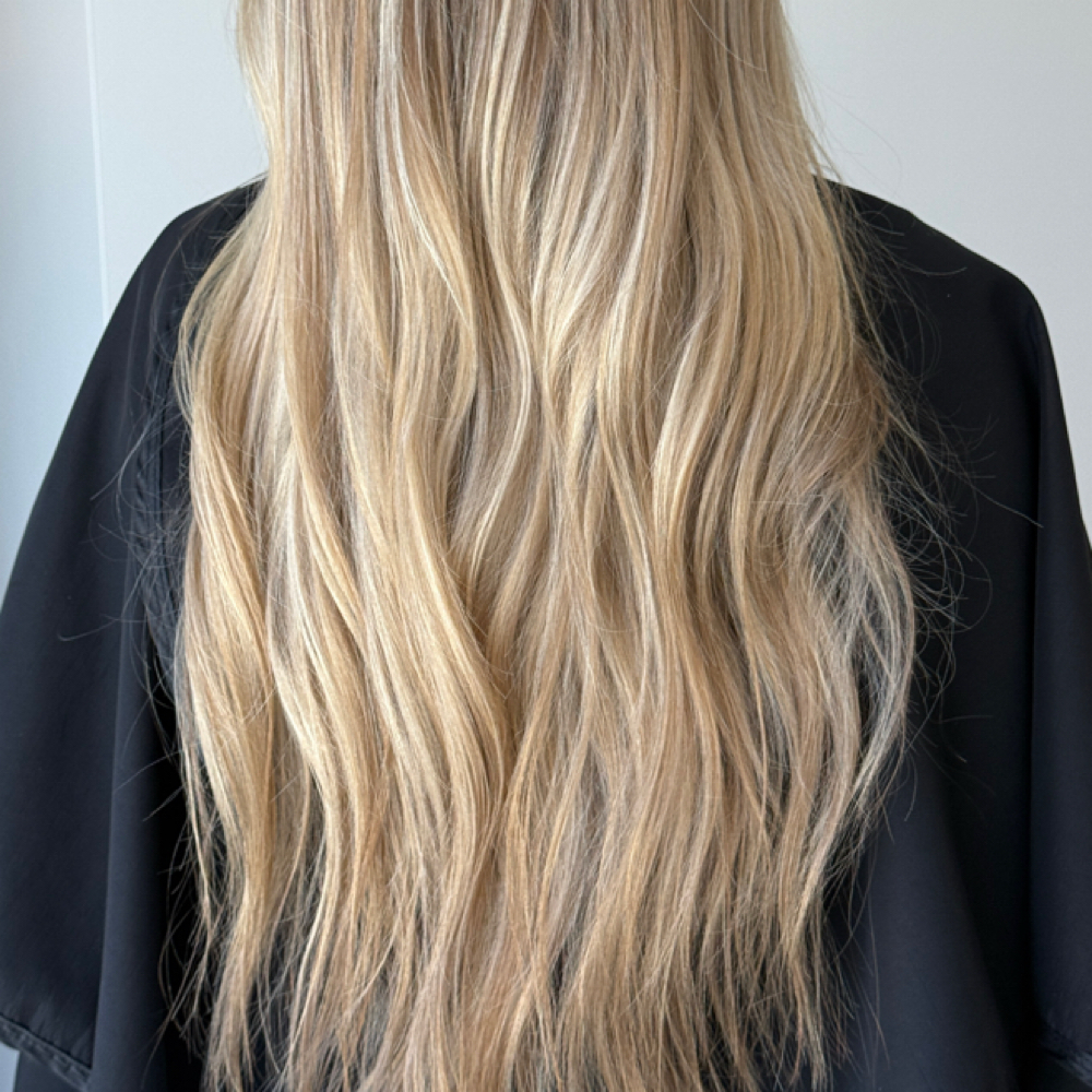 Extension Consultation at Hairbydaniellebalsz in Sam Clemente, CA