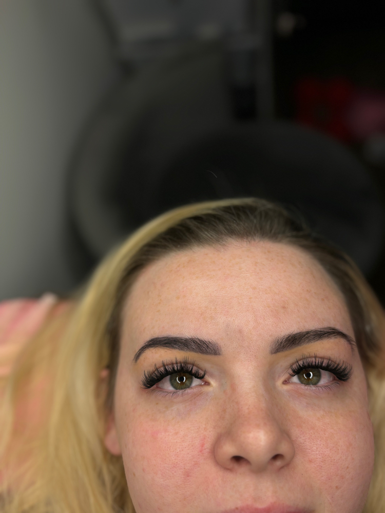 Henna brow x Lash Cluster