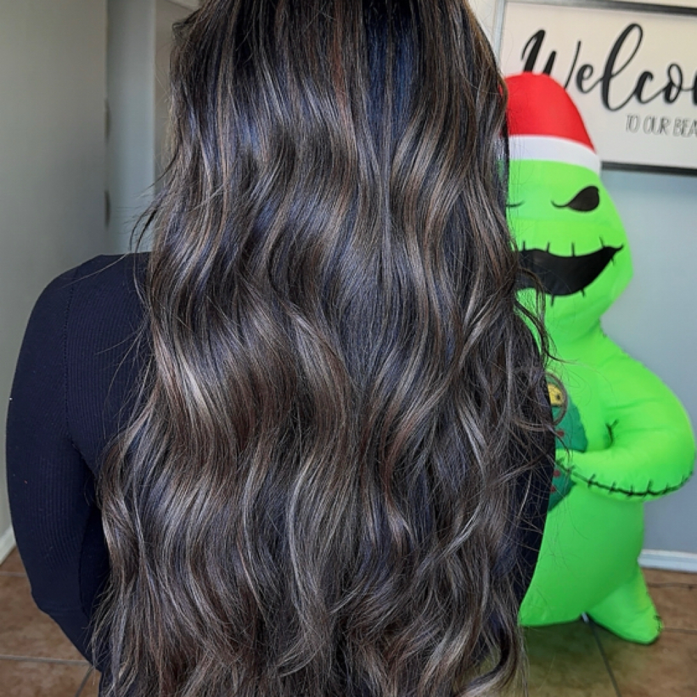 Traditional Highlights at Creative Beauty Salon in Tucson, AZ