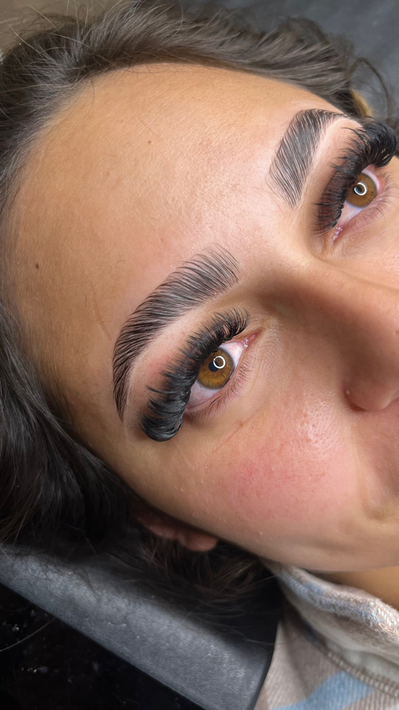 Brow lamination no tint