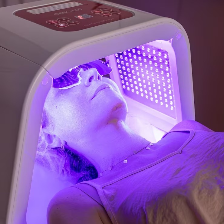 Photon Therapy Facial