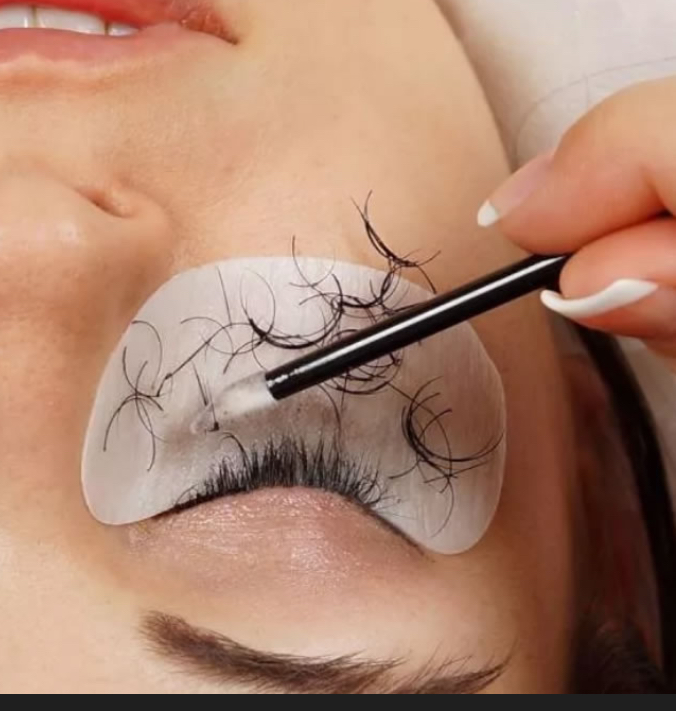 Lash Removal