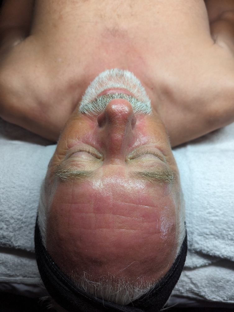 Gentlemen's Facial
