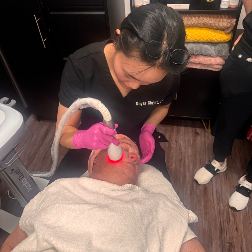 Lift and Define Sculpt Face