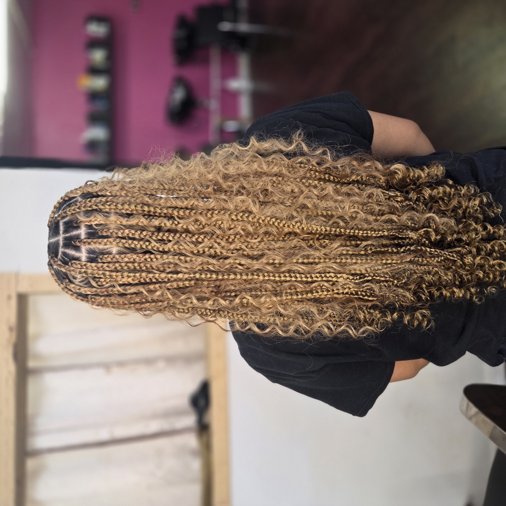 (M) Bohemian Knotless Services