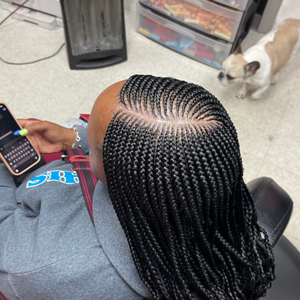 2 Layers feed in at Tks Beauty Bar LLC in Memphis, TN