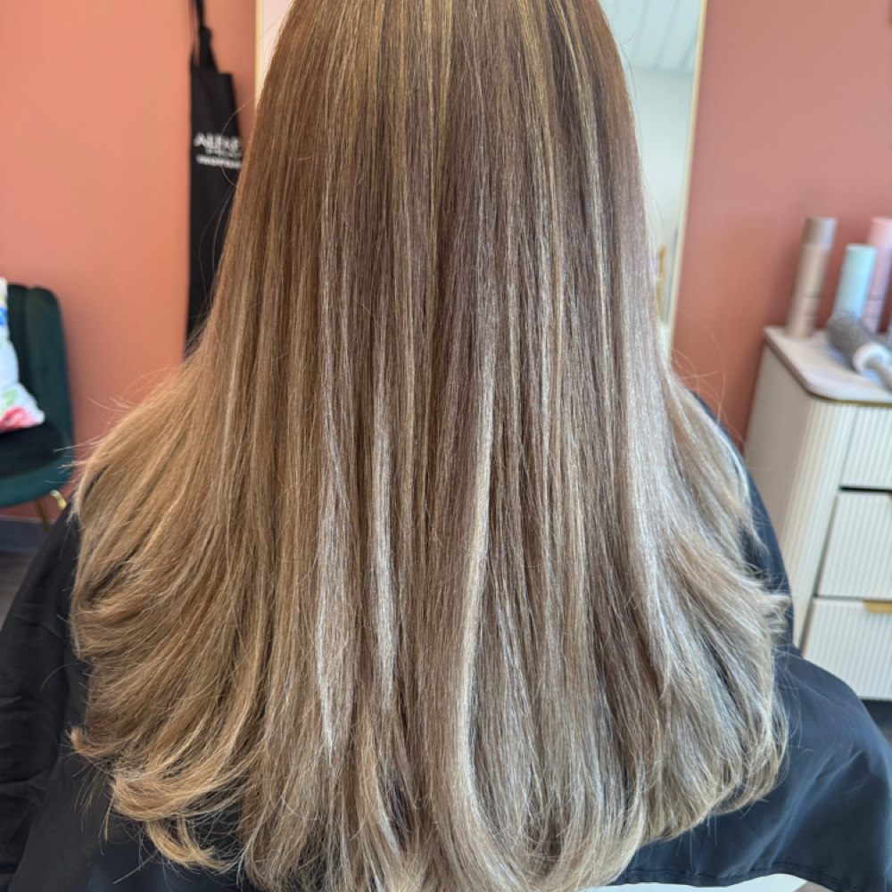 Women's Long Haircut/Past Bra Strap at Hair By Makelle in Chandler, AZ