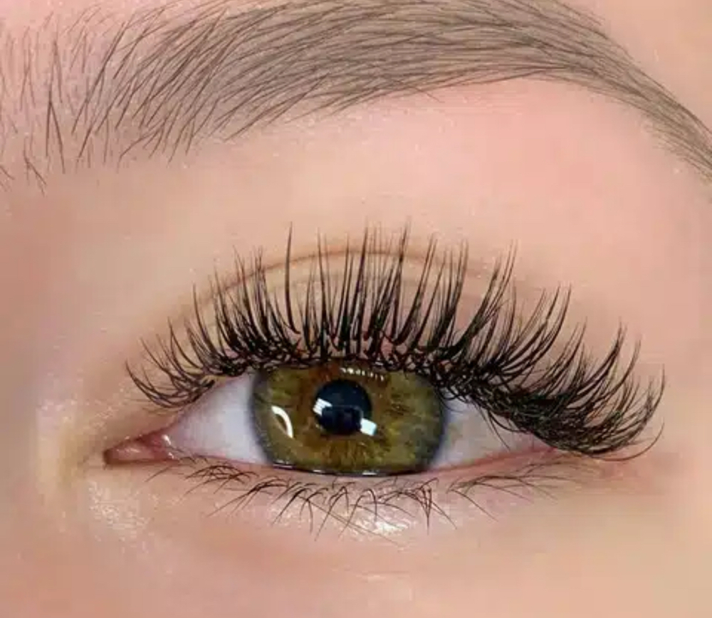 Wet Lash Touchup