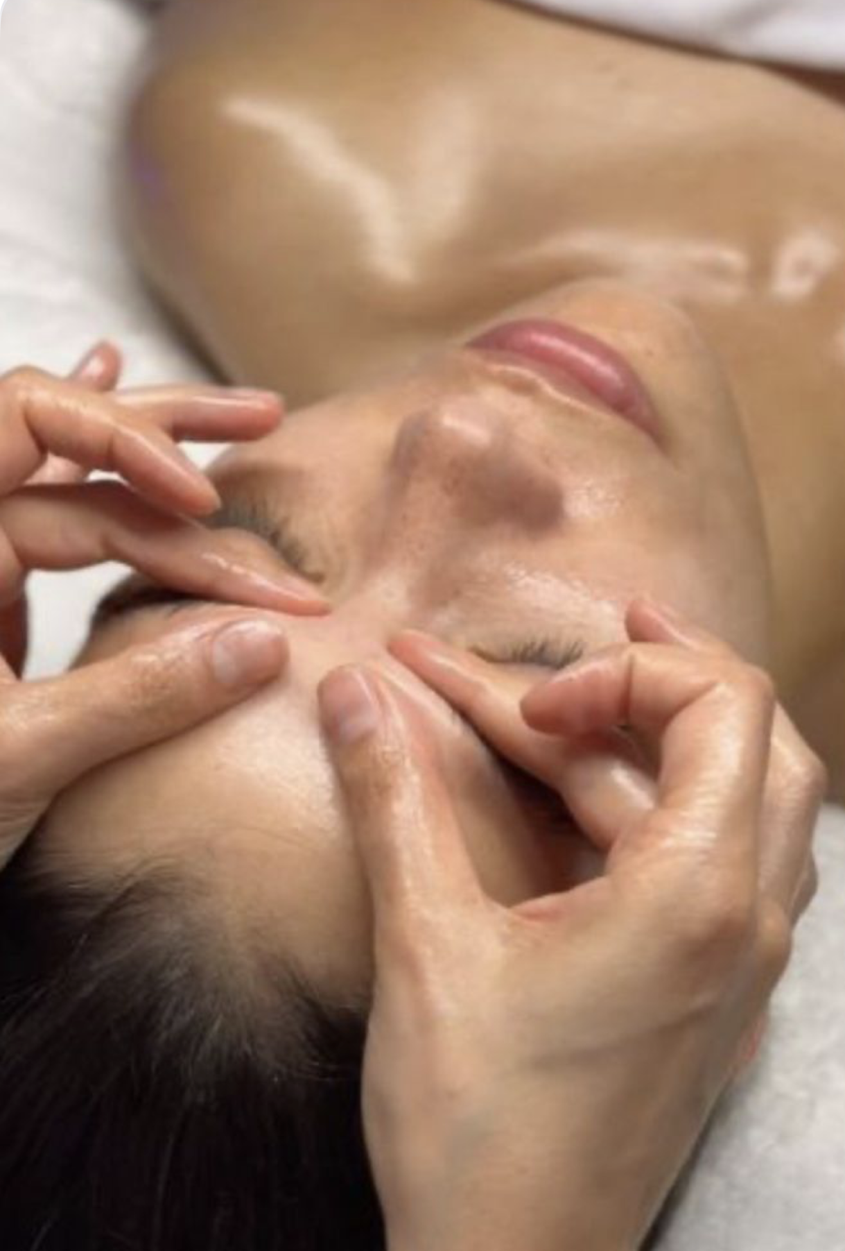 Facial Lymphatic Drainage Massage