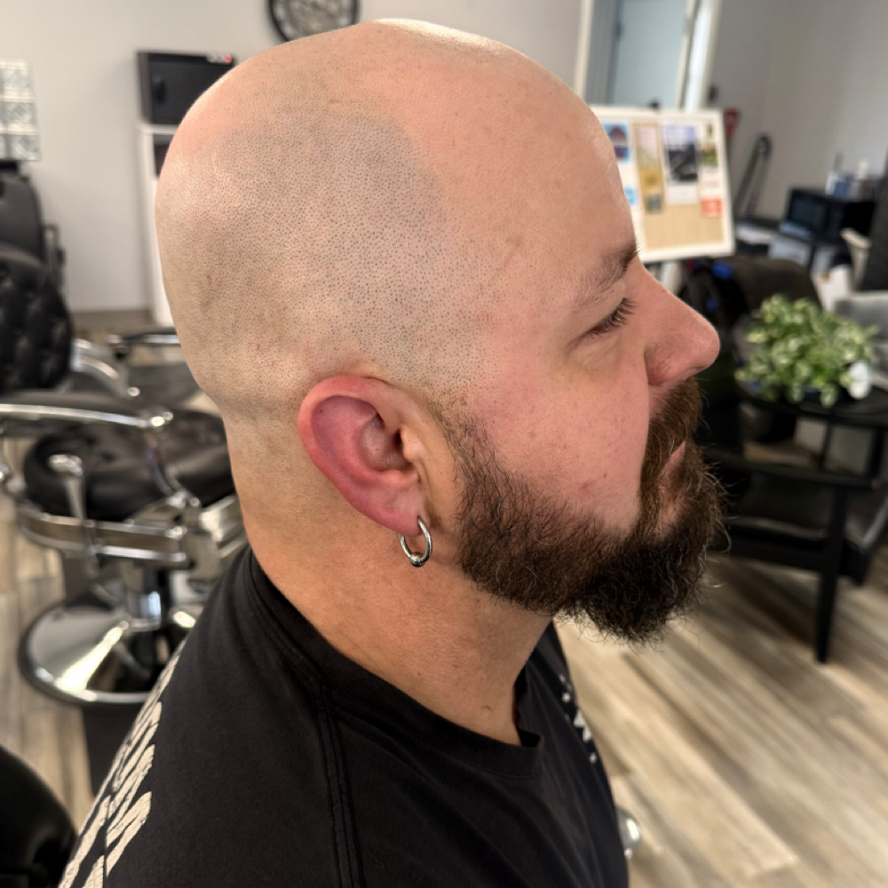 Head Shave and Beard Trim at Mad Barbering (Van Roy Barbershop) in Wasilla, AK
