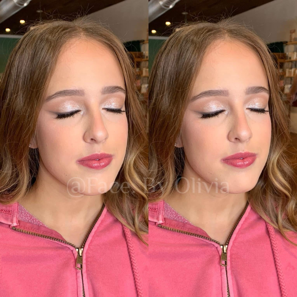 MAKEUP APPLICATIOM