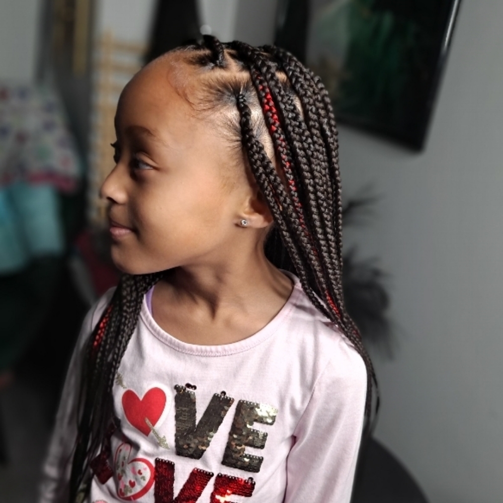 Kids Medium Knotless at BRI'S LAVISH BRAIDS, LLC in Murfreesboro, TN