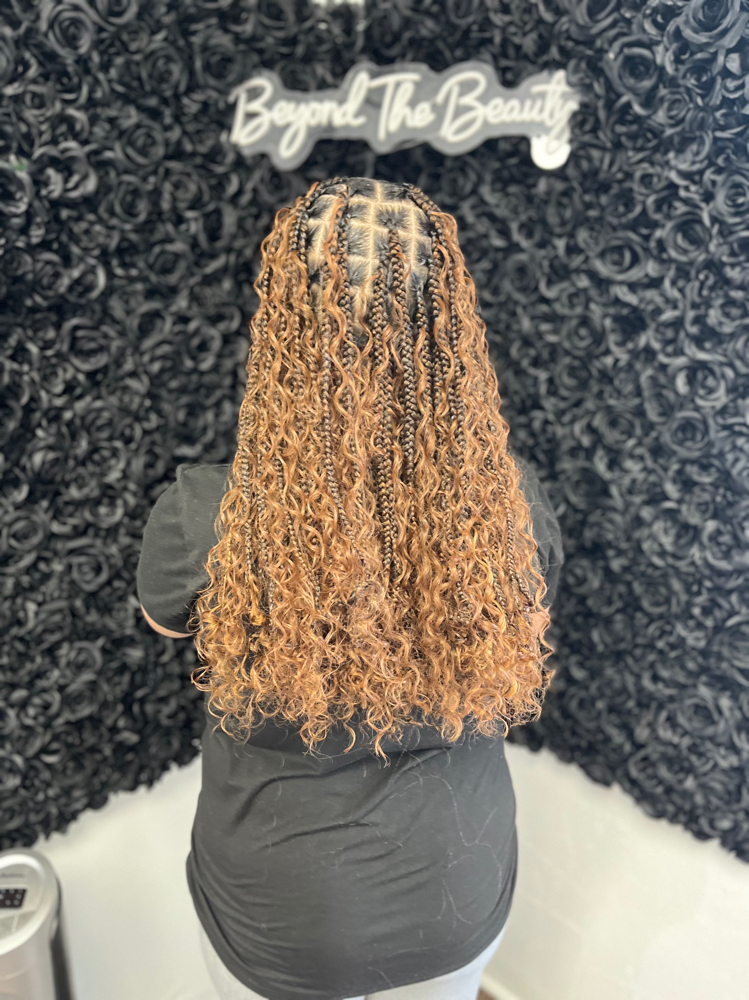 Medium Knotless Boho Braids