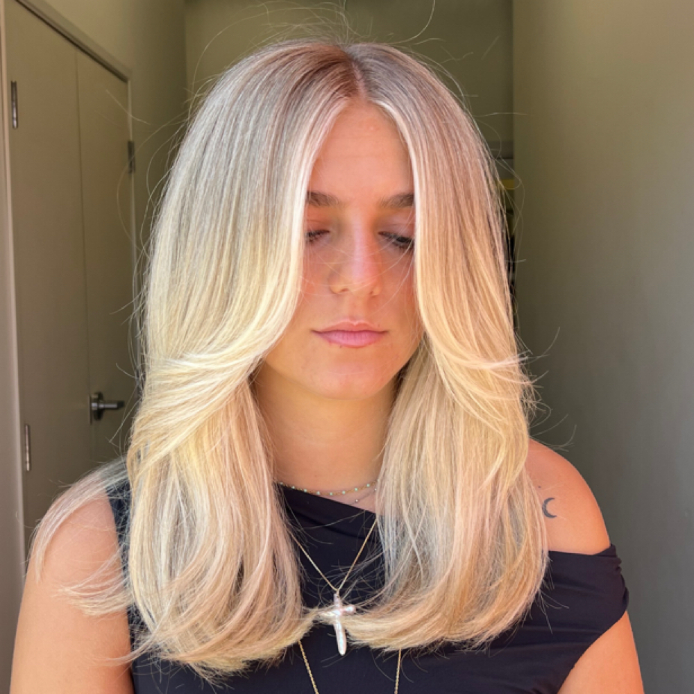 Dry Haircut at Julianna De Maria in Encinitas, CA