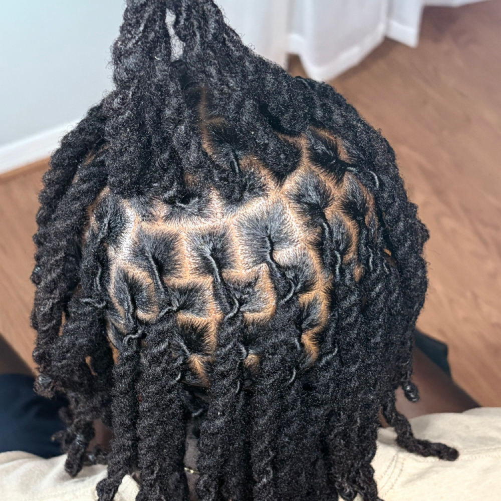 Twist Locks at Gharlie Nails in Vero Beach, FL