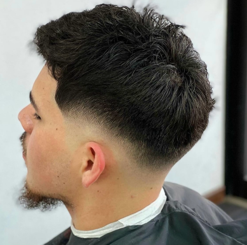 Men’s Haircut +lineup