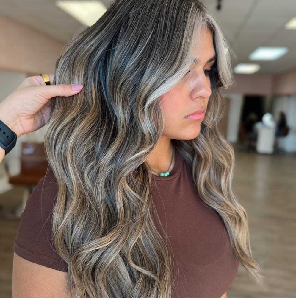 Express Foil at Wildflower Beauty Salon in Sinton, TX