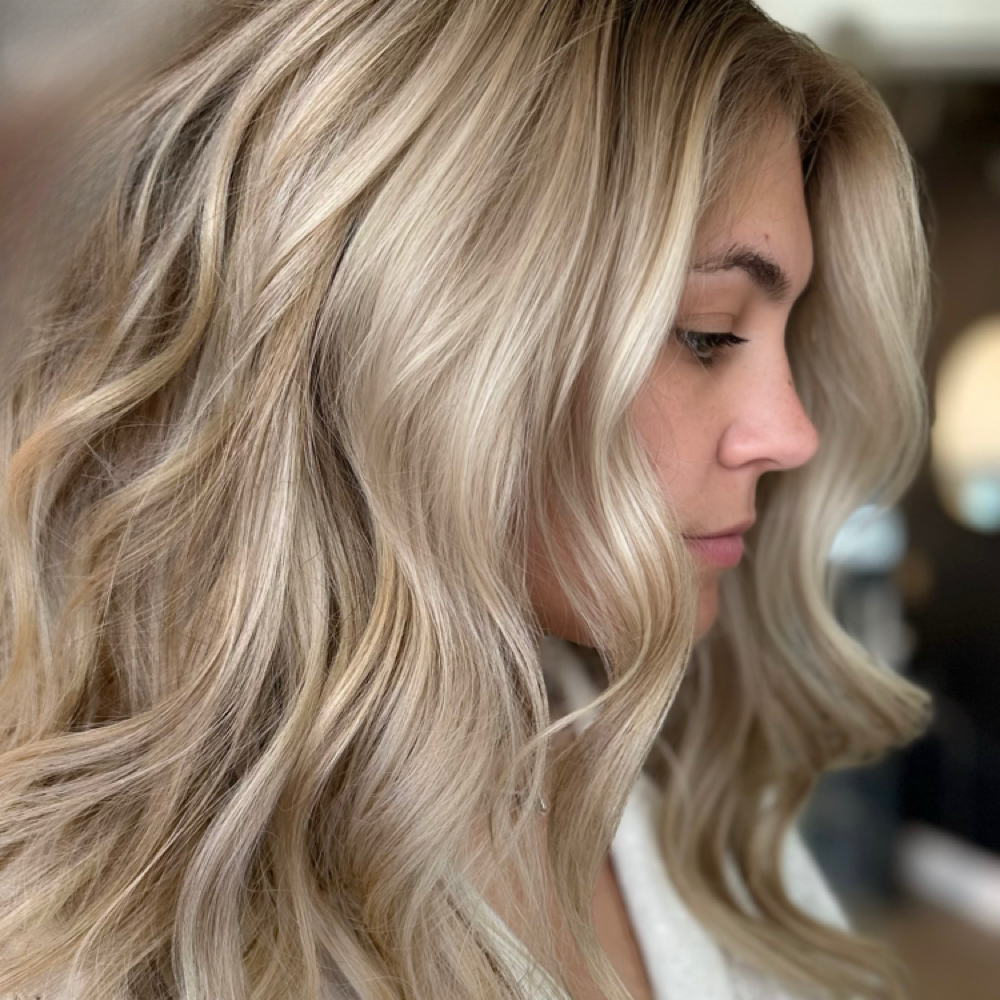 Full Head Highlights at Salty Wave in Salt Lake City, UT