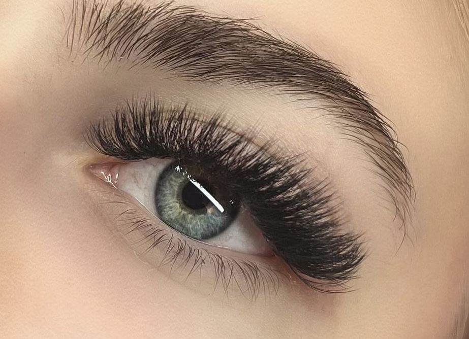 Volume Lashes