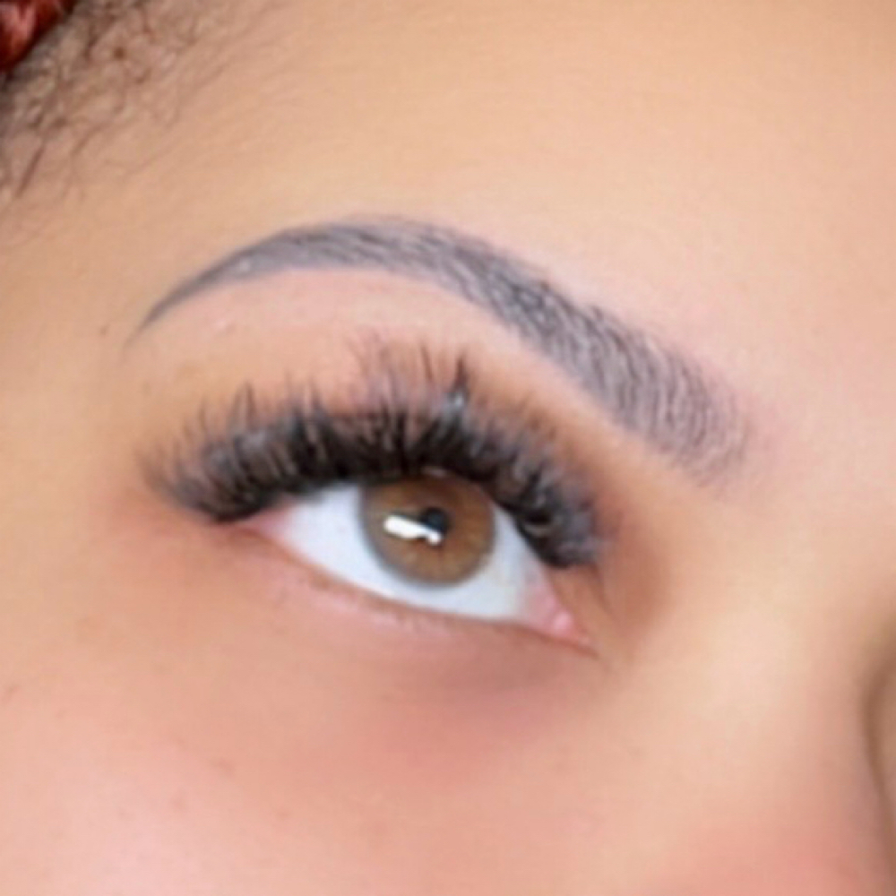 Cluster Lash Set 💕 at Savvi Mink Extensions, LLC in Antioch, IL