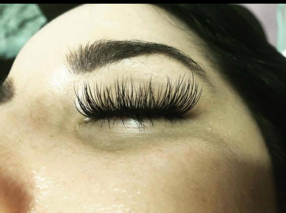 Eyelash Extension  weekly
