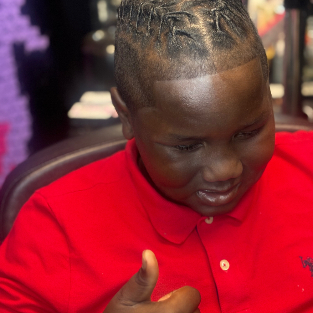 Kids Retwist And Style at DiamondDLocs in Fort Myers, FL