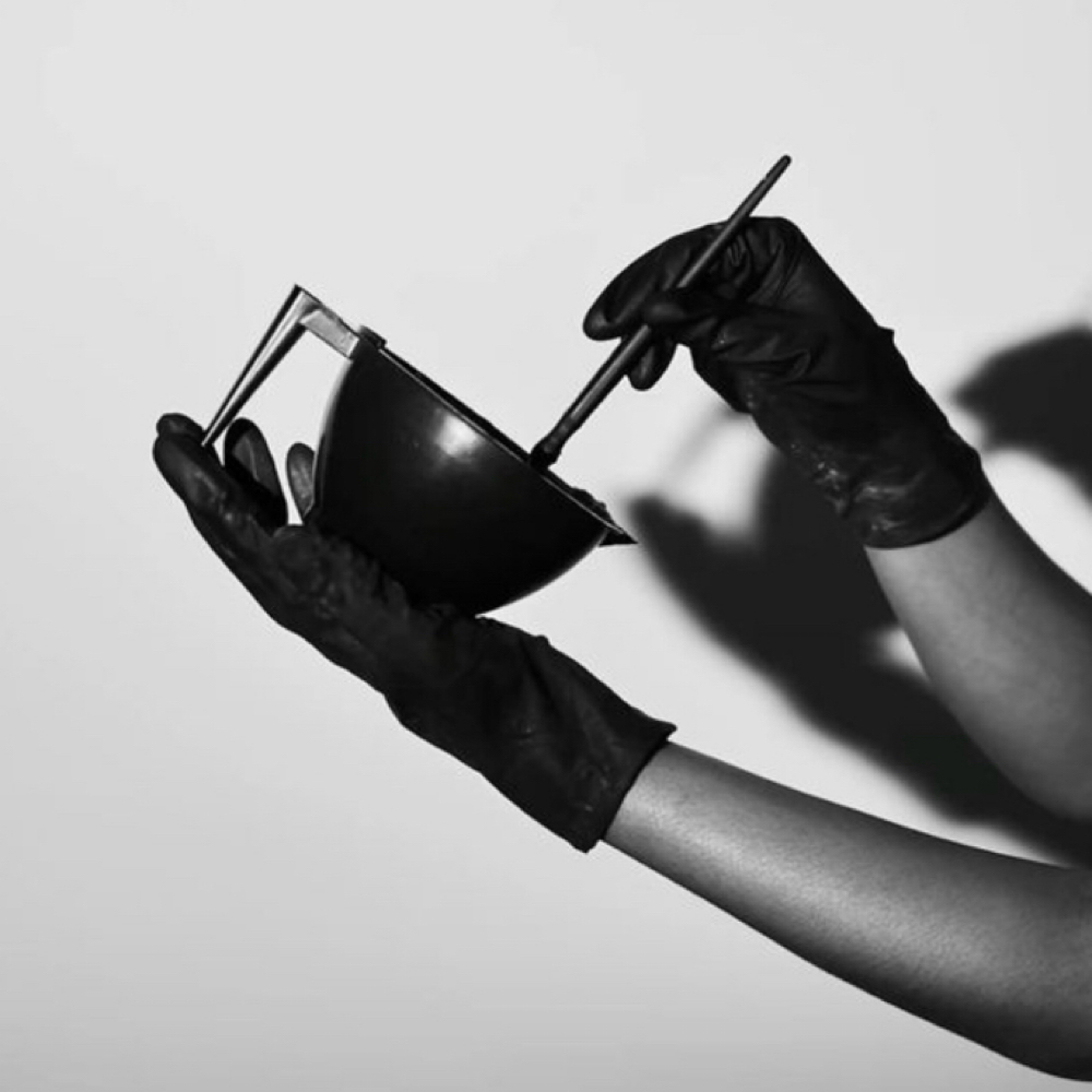 Face Frame Highlight at Fill Your Cup Salon in Farmingdale, NJ