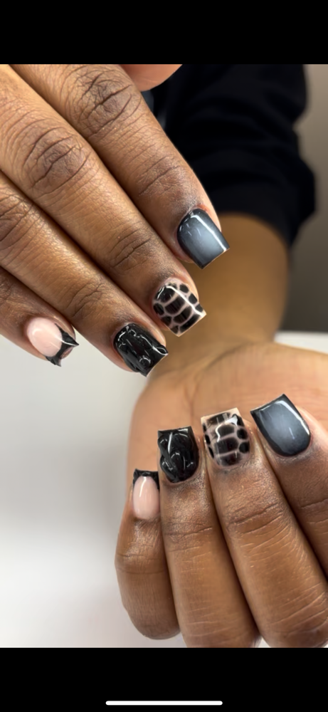 Simple Art at The Nail Edit in Pittsburgh, PA