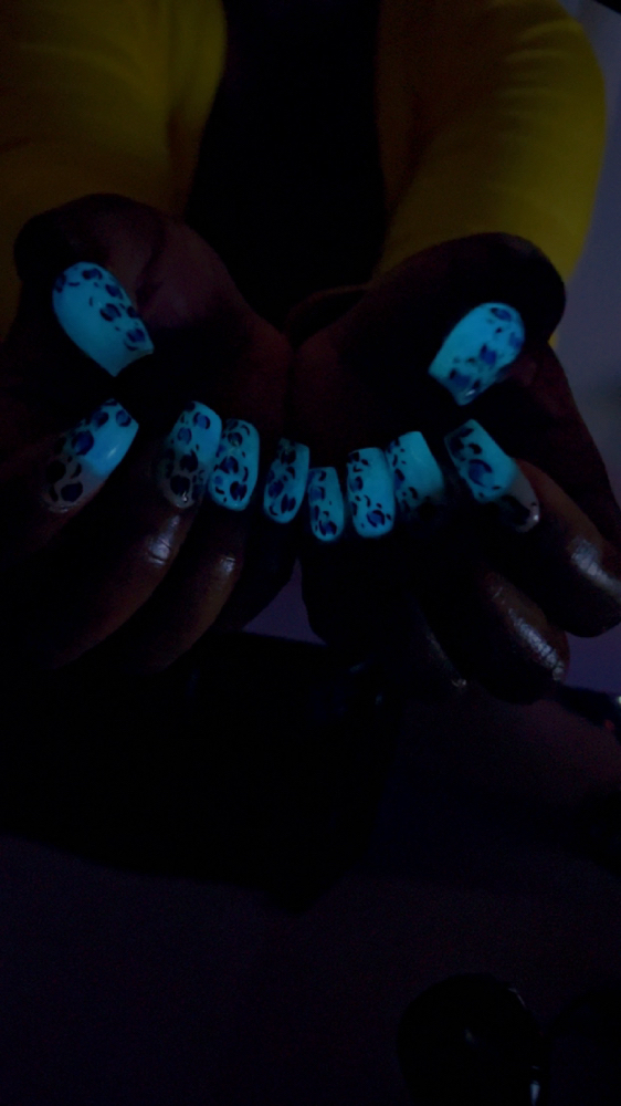 Glow In The Dark (+ Design)