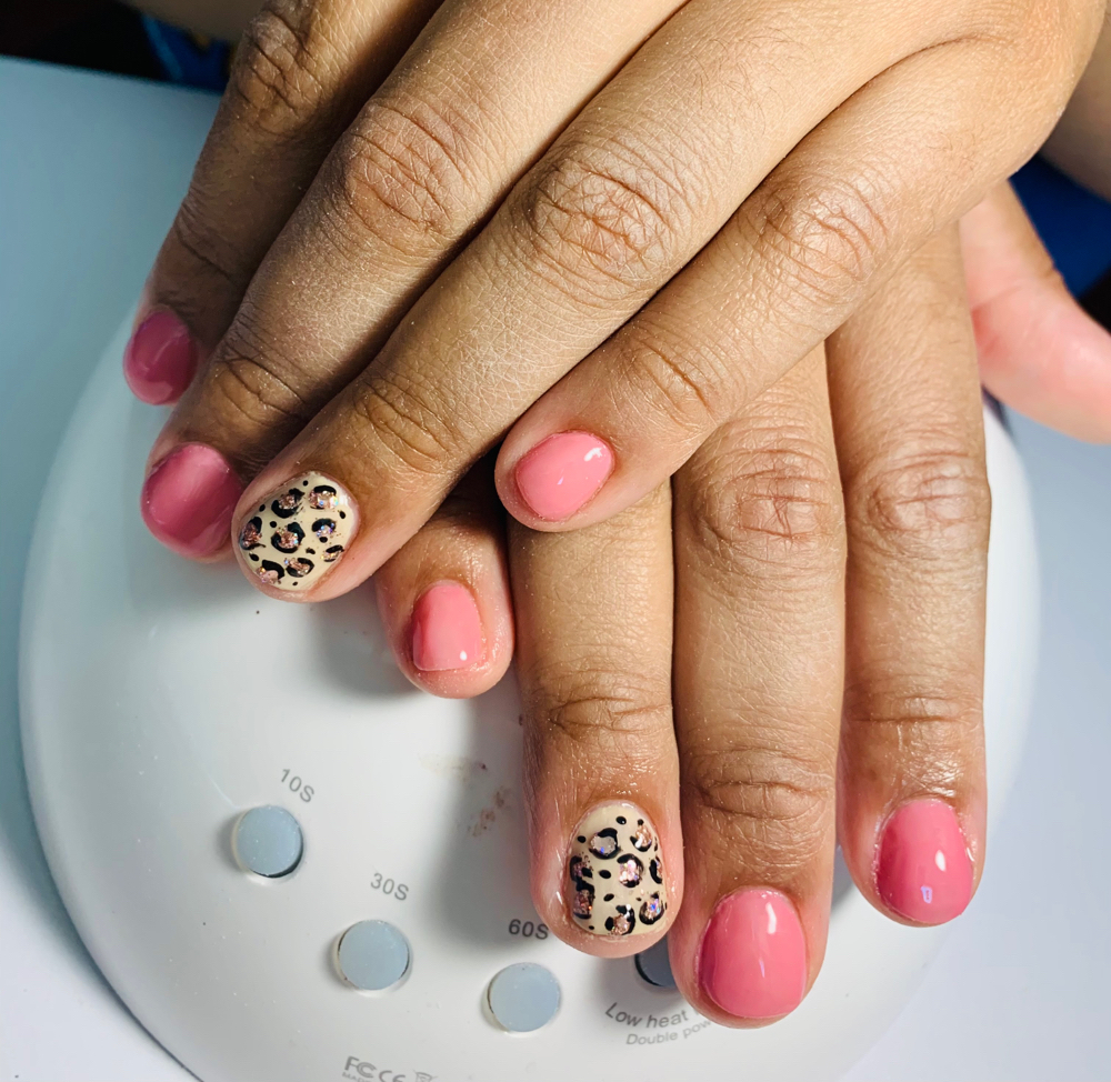 Accent Nail Design