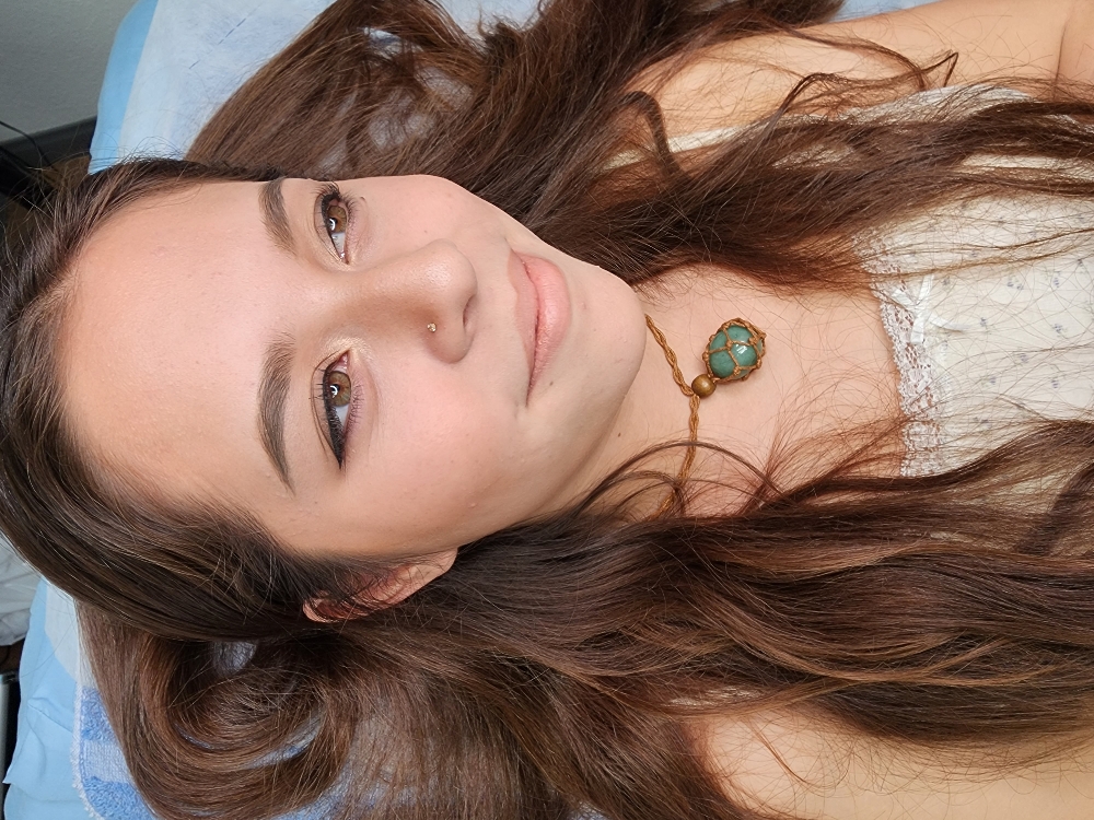 Brow Shaping With Razor