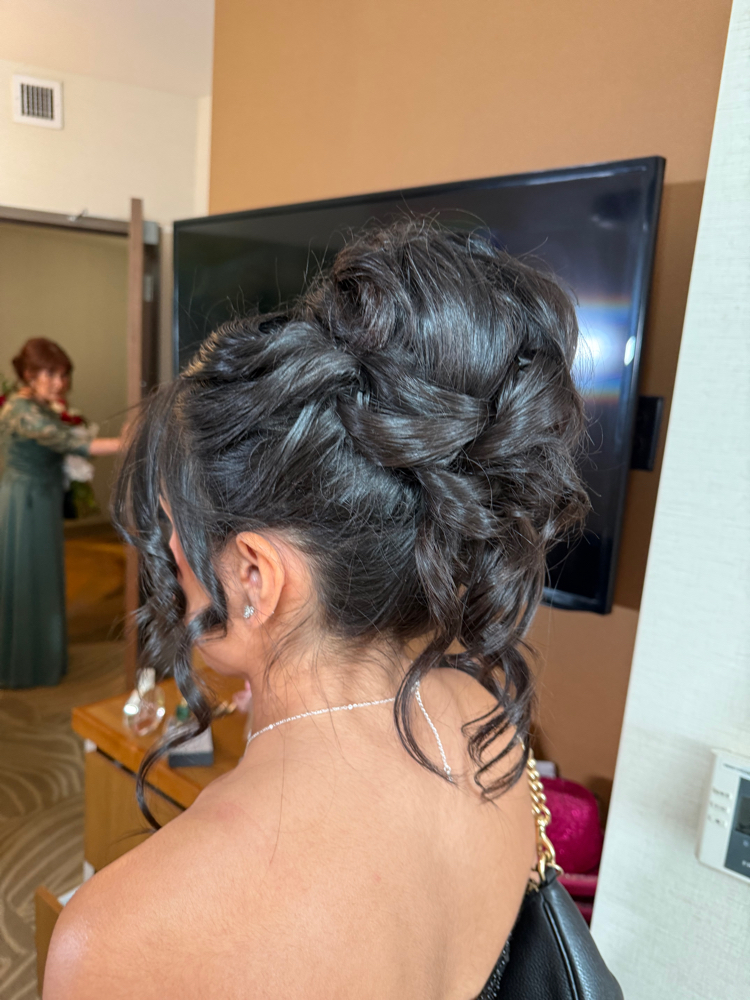 Hairstyle – Updo