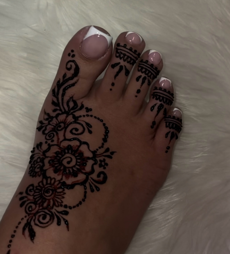60$ Toe&Henna