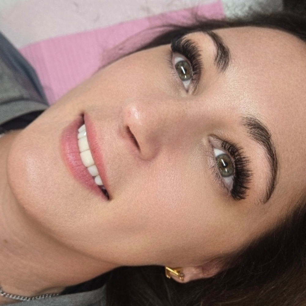 Lash & Dash Touch Up at Dolled Up Beauty Lounge in Santa Rosa, CA