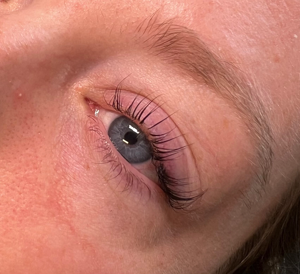 Eyelash Lift And Tint