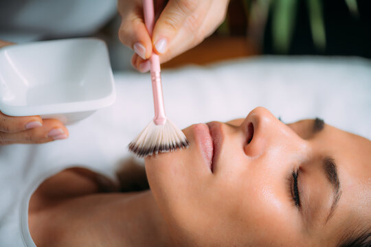 Enzyme Glow Peel