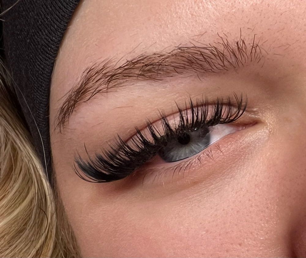 Light Hybrid Lashes