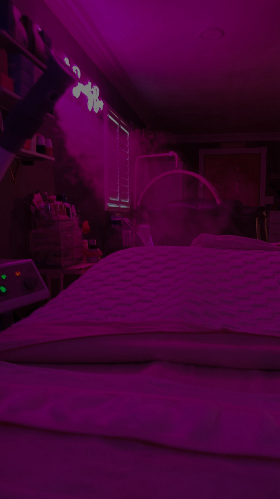 HydroGlow Luxury Facial at Klarysah’s Beauty Bar LLC in Dinuba, CA