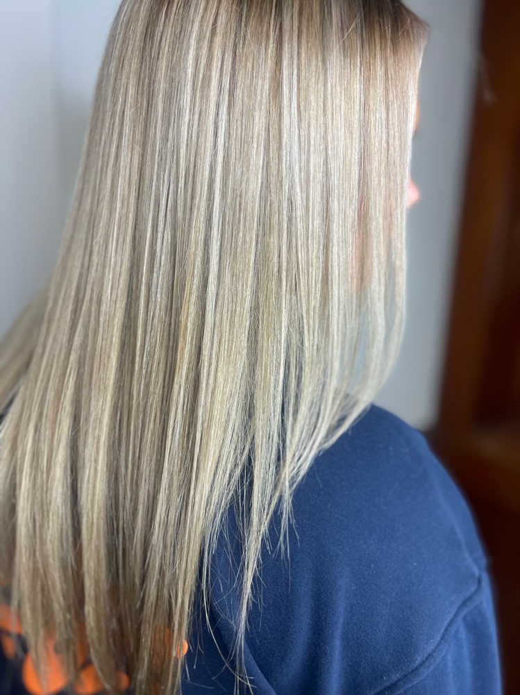 Parital Highlight (Above Shoulders) at Hair by Jami in Rocky River, OH