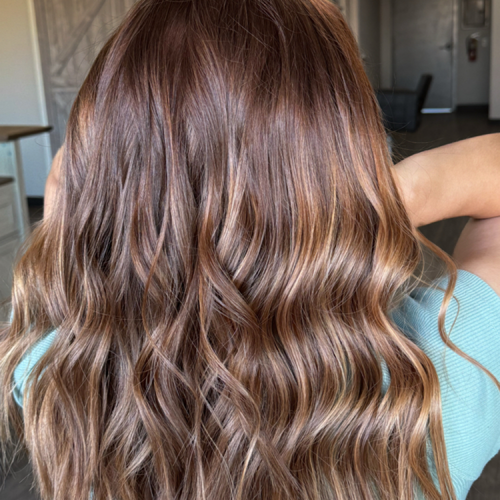 | CUSTOM COLOR & LIGHTENING | at Rumors Salón in Selah, WA