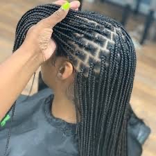 Small Knotless Shoulder Length