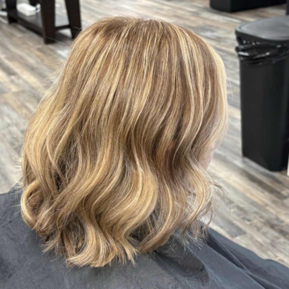 Partial Foil (20 foils) at Modern Mane Salon in Selah, WA