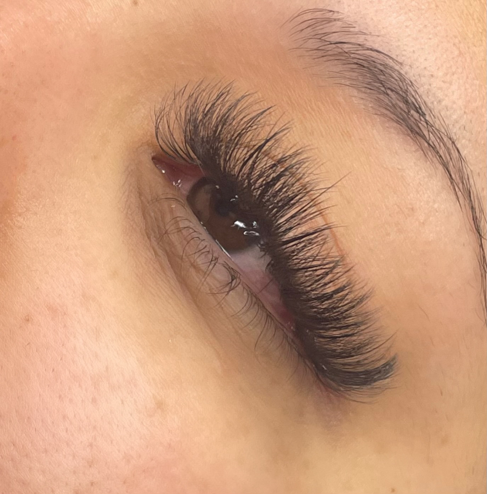 Volume Lash extensions