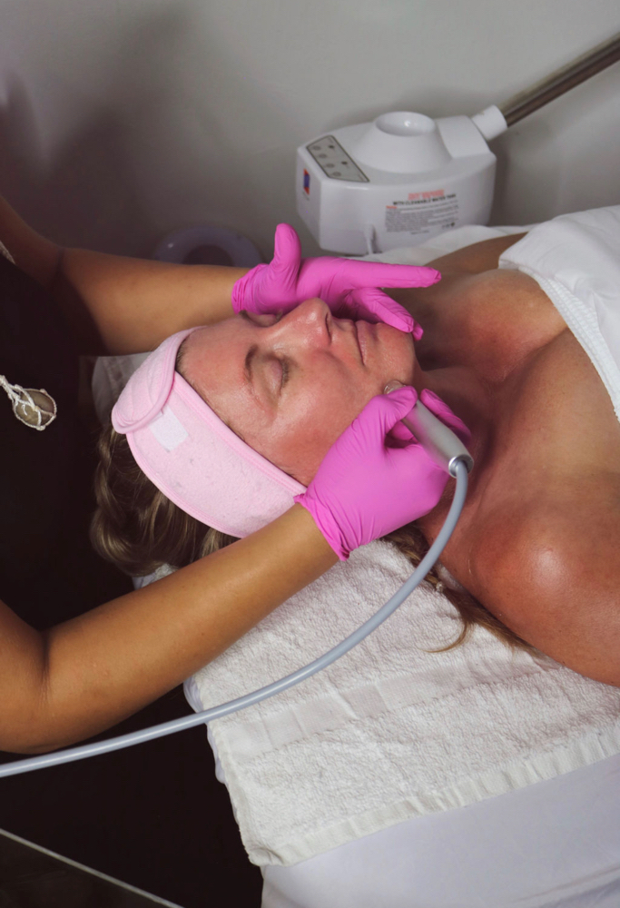 Hydroglo Facial